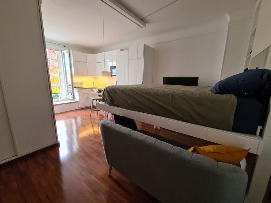 Studio A 2 Pas De La Gare Sartrouville Ngoại thất bức ảnh