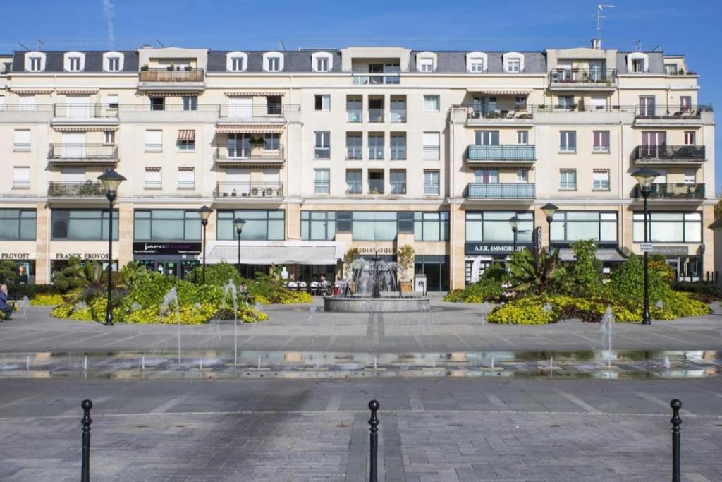 Studio A 2 Pas De La Gare Sartrouville Ngoại thất bức ảnh