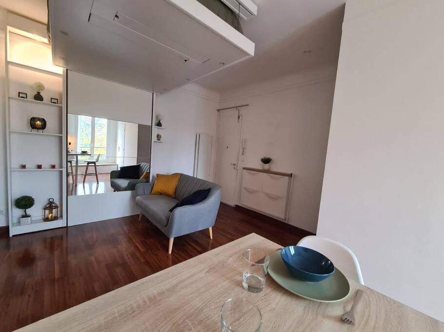 Studio A 2 Pas De La Gare Sartrouville Ngoại thất bức ảnh