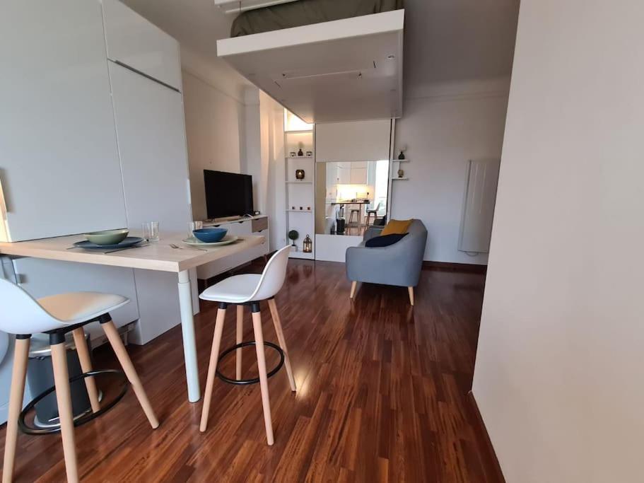 Studio A 2 Pas De La Gare Sartrouville Ngoại thất bức ảnh
