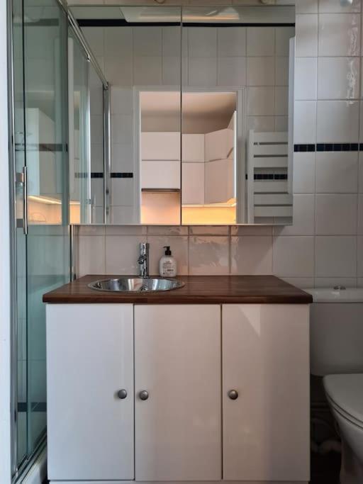 Studio A 2 Pas De La Gare Sartrouville Ngoại thất bức ảnh