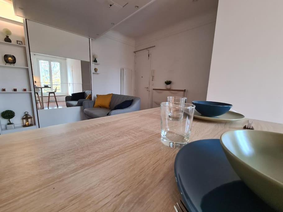 Studio A 2 Pas De La Gare Sartrouville Ngoại thất bức ảnh